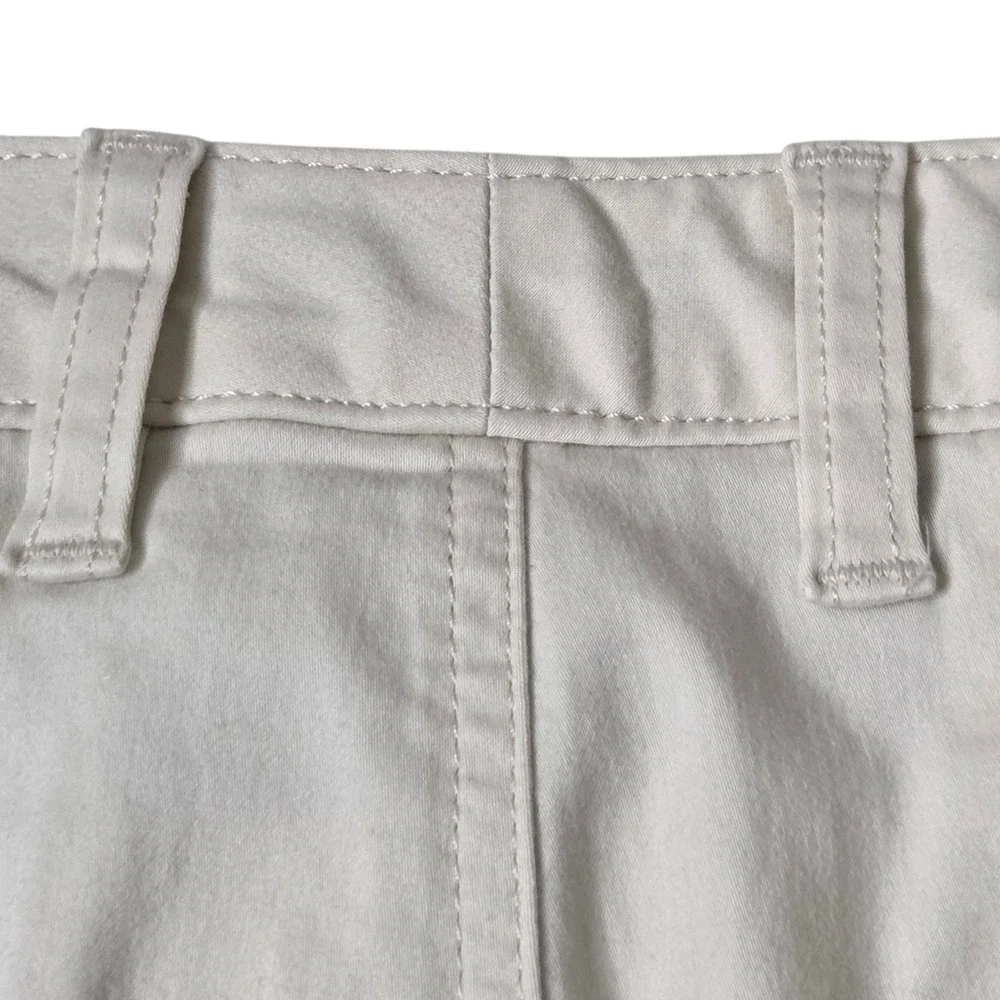 Tommy Bahama Men Beige Chino Shorts 38 Flat Front Tropical Coastal Relaxed